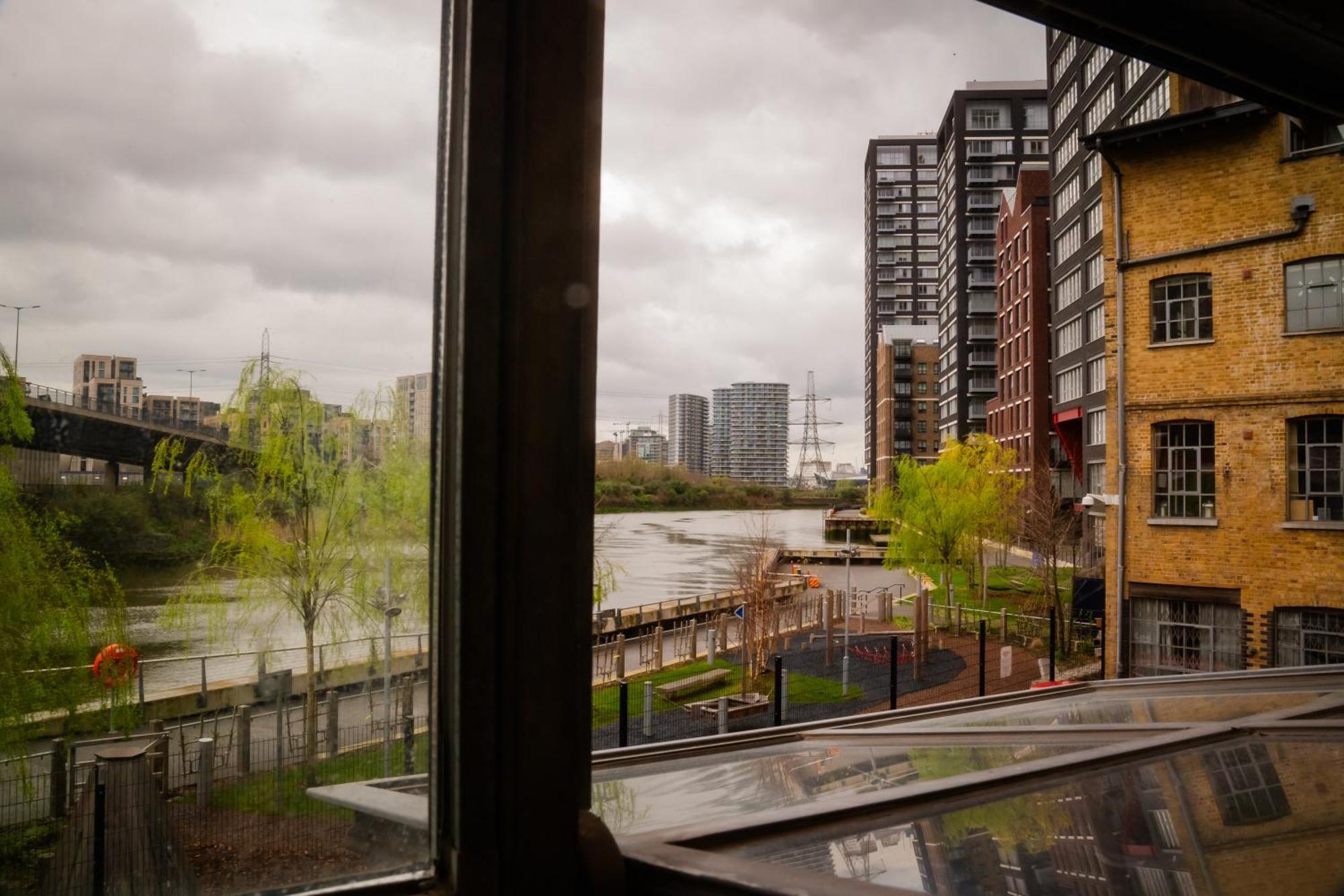 Loft Style Apartment Near O2, Abba Voyage, Excel 런던 외부 사진